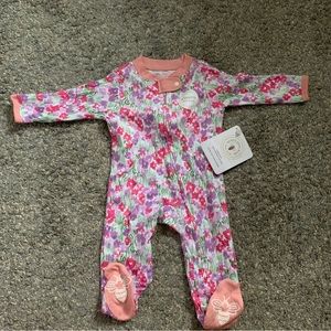 BRAND NEW BABY GIRL ONESIE